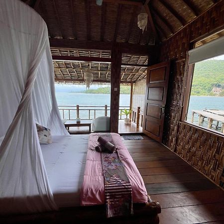 Floating Paradise Karimunjawa Exterior photo