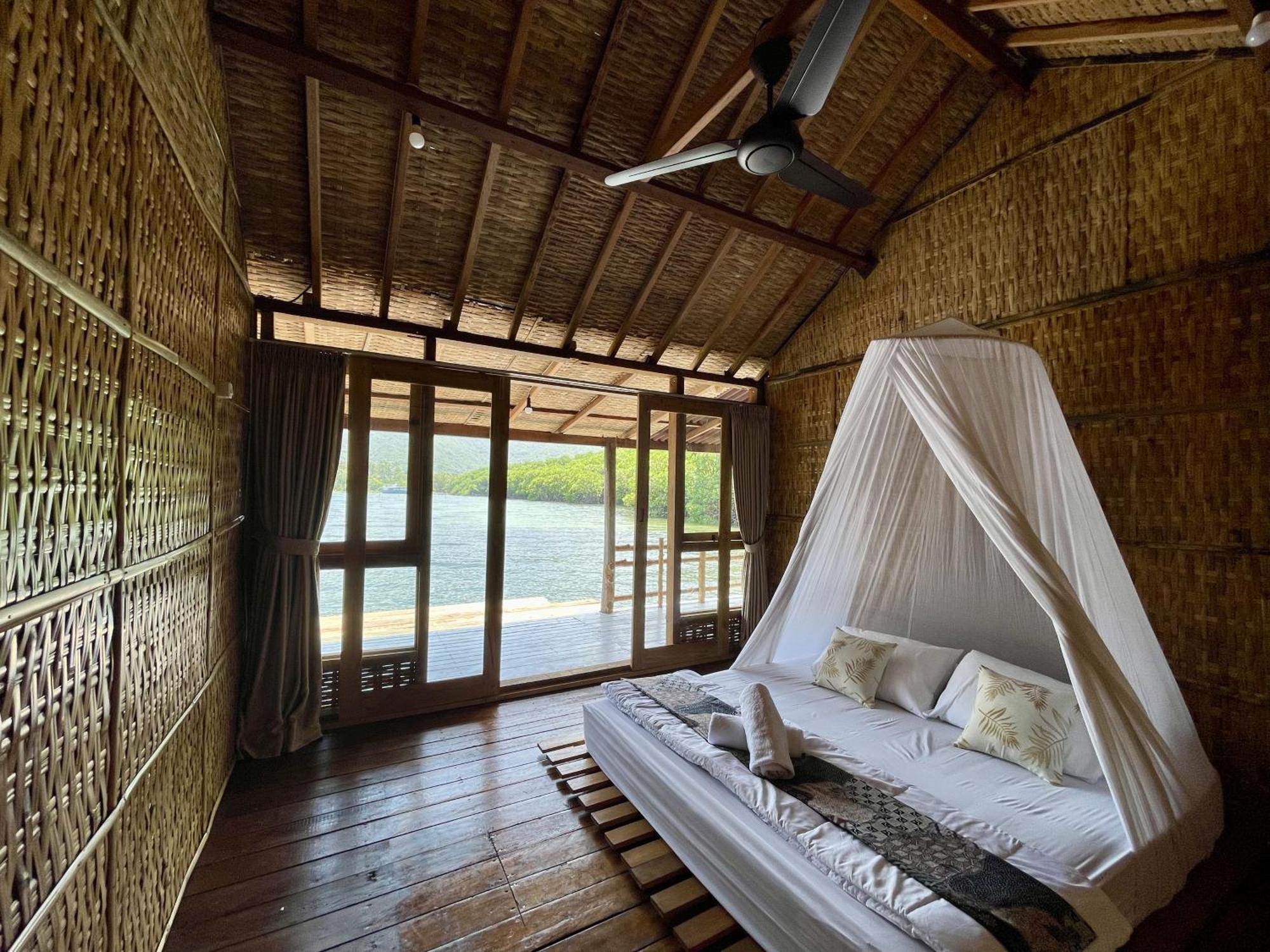 Floating Paradise Karimunjawa Exterior photo