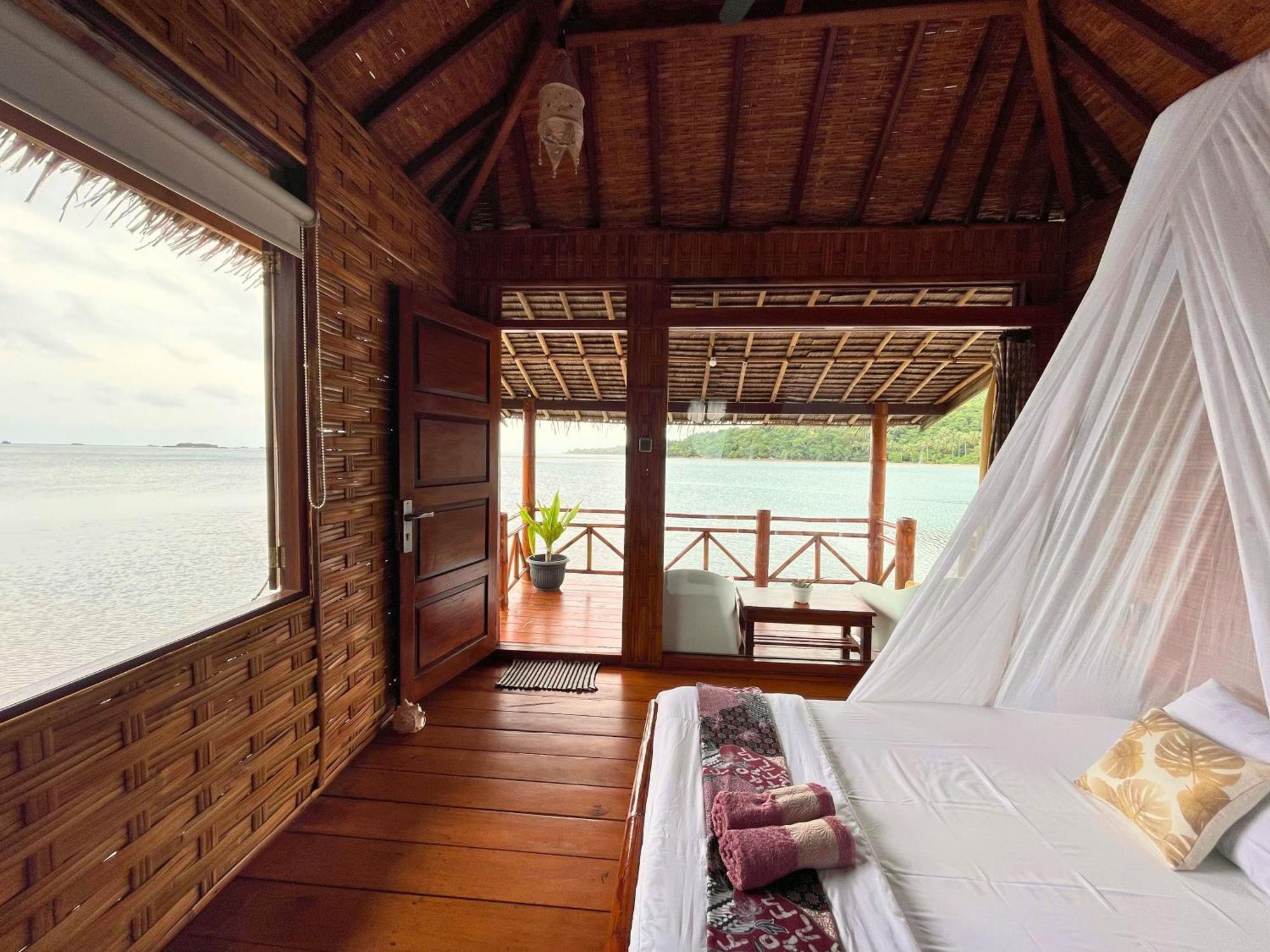 Floating Paradise Karimunjawa Exterior photo